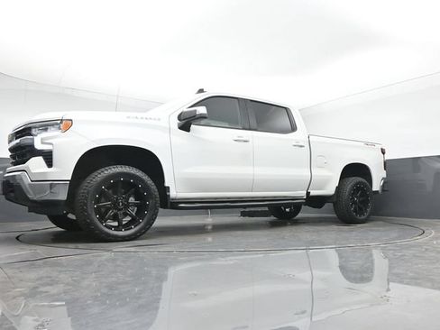 Used 2023 Chevrolet Silverado 1500 LT w/ Protection Package AWD/4WD image 32