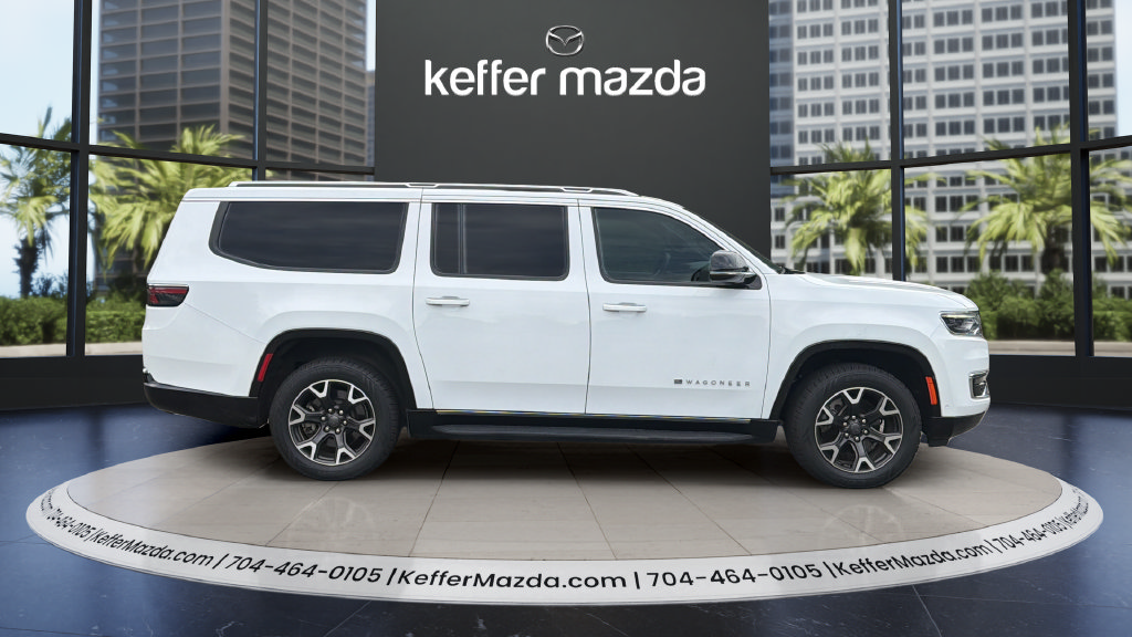 Used 2024 Jeep Wagoneer L Series III AWD/4WD image 8
