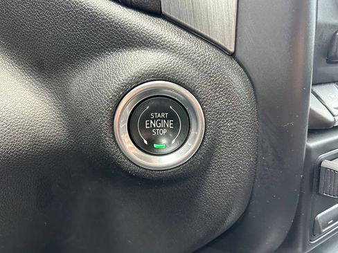 Used 2021 GMC Sierra 1500 Denali w/ Denali Ultimate Package AWD/4WD image 33