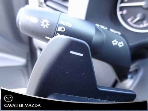 Used 2023 Nissan Rogue SL image 25