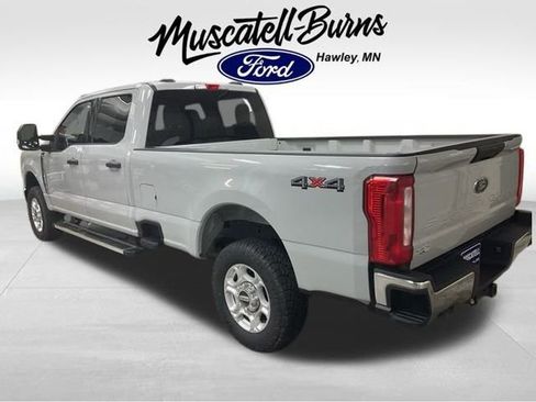Used 2025 Ford F250 XLT image 3