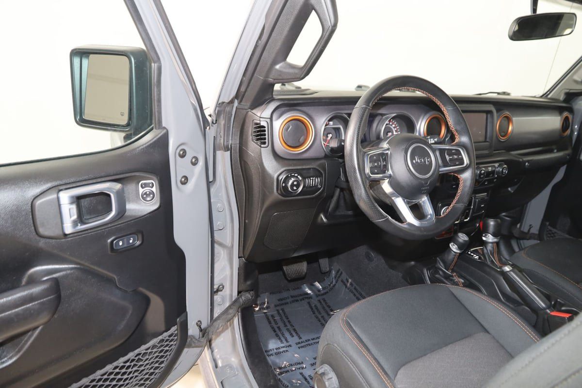 Used 2021 Jeep Gladiator Mojave w/ LED Lighting Group AWD/4WD image 40