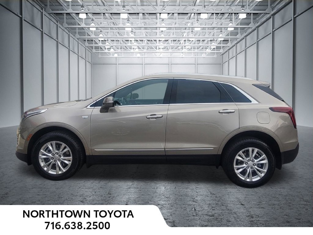 Used 2022 Cadillac XT5 Luxury w/ LPO, Floor Liner Package AWD/4WD image 6