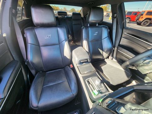 Used 2023 Chrysler 300 S w/ Comfort Group image 4