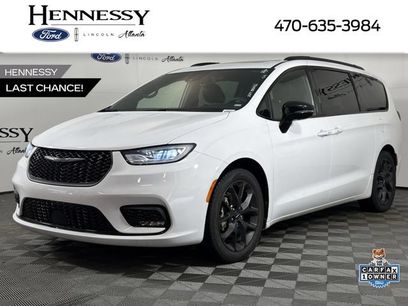 Used 2025 Chrysler Pacifica Limited