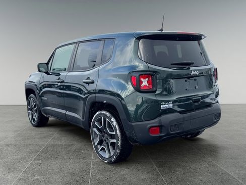 Used 2021 Jeep Renegade Sport image 3
