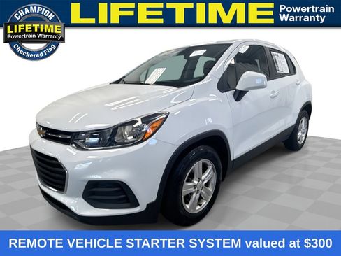 Used 2020 Chevrolet Trax LS FWD image 1