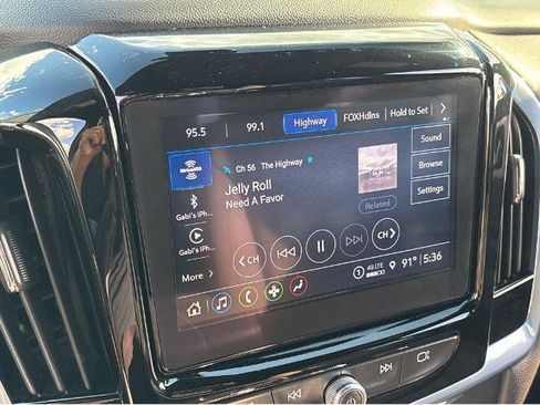 Used 2023 Chevrolet Traverse LT w/ LPO, Floor Liner Package AWD/4WD image 22