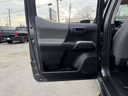 Used 2020 Toyota Tacoma SR5 image 26