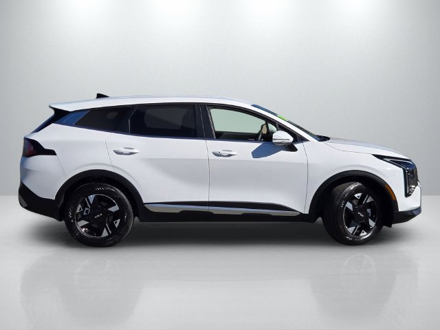 Used 2026 Kia Sportage LX w/ LX Convenience Package FWD image 3