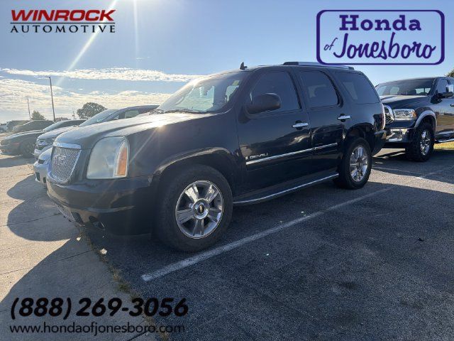 Used 2009 GMC Yukon Denali AWD/4WD image 1