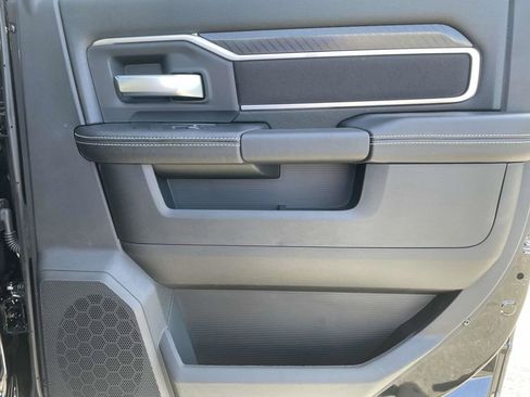 New 2026 RAM 2500 Big Horn AWD/4WD image 18