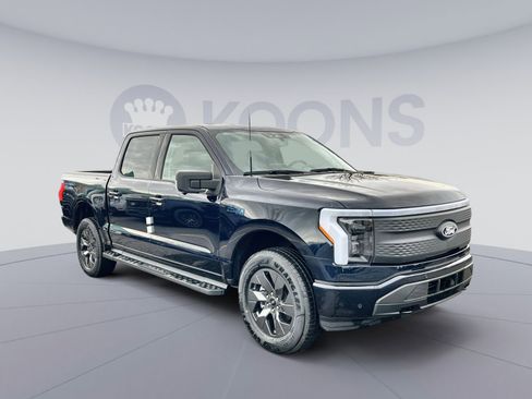 New 2025 Ford F150 Lightning Flash image 10