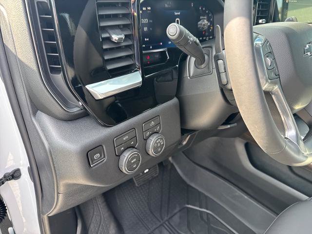 New 2026 Chevrolet Silverado 1500 RST AWD/4WD image 8
