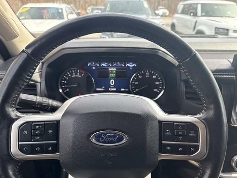 Used 2024 Ford Expedition Max XLT image 30