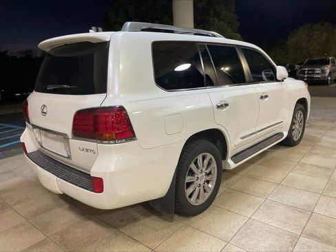 Used 2011 Lexus LX 570 4WD image 10