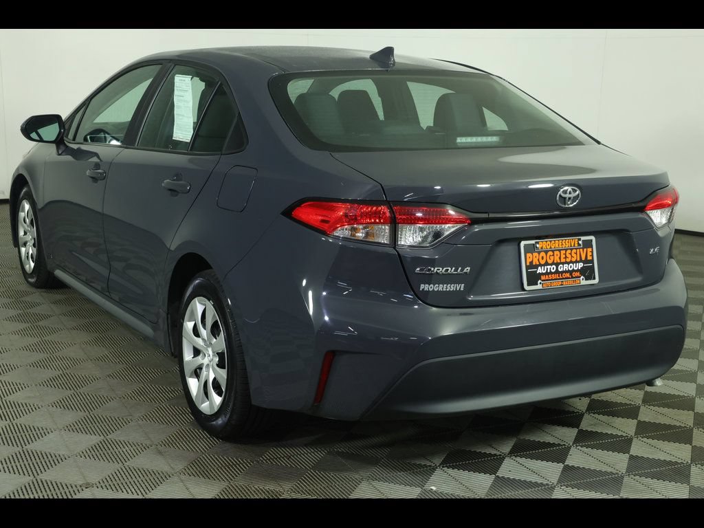 Used 2025 Toyota Corolla LE FWD image 12