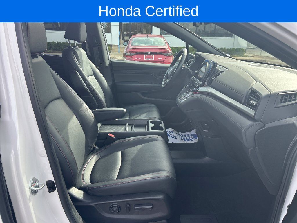 Certified 2024 Honda Odyssey Sport image 11