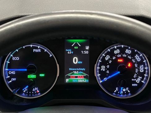 Used 2020 Toyota RAV4 XLE w/ Convenience Package AWD/4WD image 22