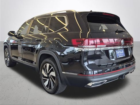 Used 2025 Volkswagen Atlas SEL AWD/4WD image 10