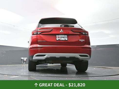 Used 2024 Mitsubishi Outlander SE image 58