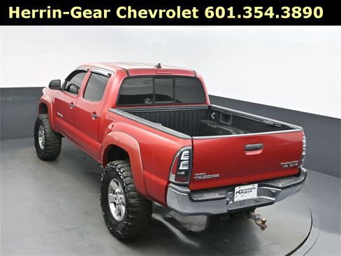 Used 2012 Toyota Tacoma PreRunner image 33