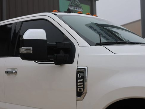 Used 2019 Ford F250 Platinum w/ Platinum Ultimate Package image 18