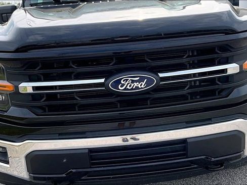 Used 2025 Ford F150 XLT w/ Equipment Group 301A Standard AWD/4WD image 29