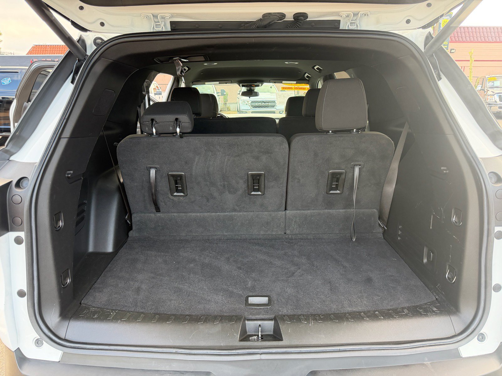 Used 2023 Chevrolet Traverse LT w/ LPO, Floor Liner Package AWD/4WD image 11
