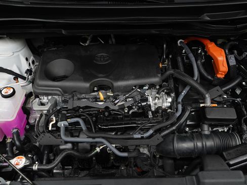 Certified 2026 Toyota Sienna XLE Woodland Edition AWD/4WD image 30