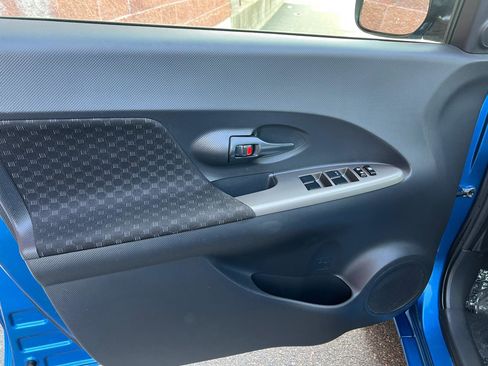 Used 2013 Scion xD FWD image 18