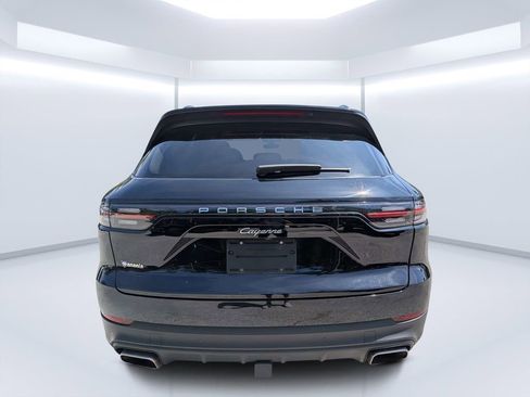 Used 2022 Porsche Cayenne Platinum Edition AWD/4WD image 4