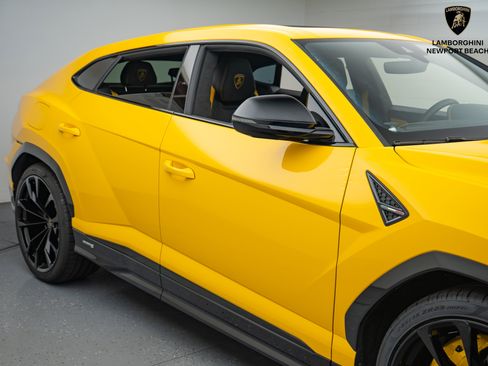 Used 2024 Lamborghini Urus S image 4