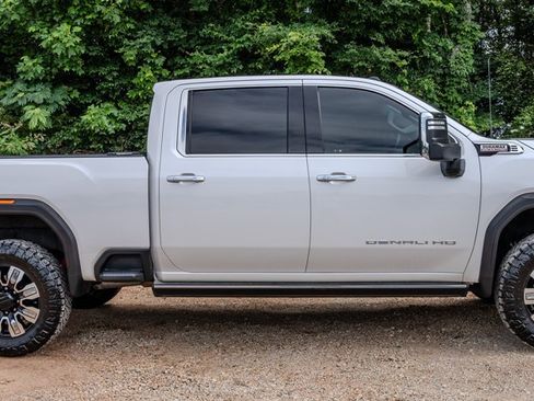 Used 2024 GMC Sierra 2500 Denali w/ Denali Reserve Package AWD/4WD image 6