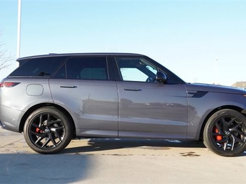 Used 2024 Land Rover Range Rover Sport Dynamic SE image 10