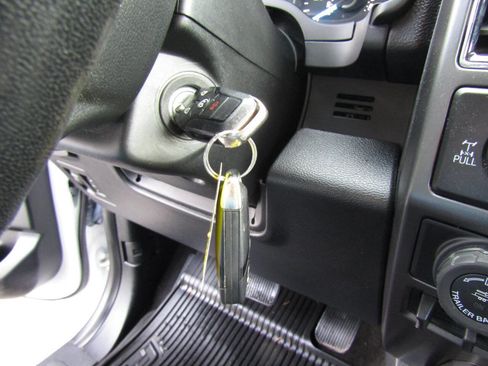 Used 2019 Ford F150 XLT w/ Equipment Group 302A Luxury image 17