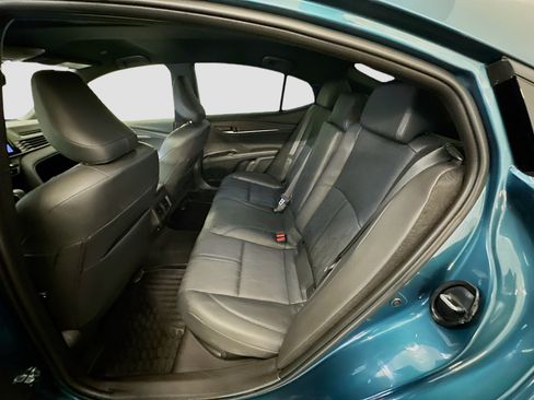 Used 2026 Toyota Camry XSE FWD image 28