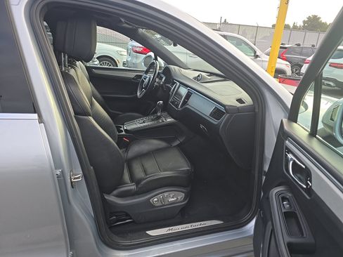 Used 2016 Porsche Macan Turbo AWD/4WD image 15