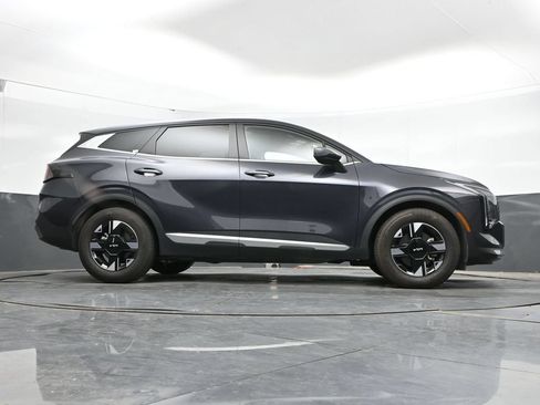 Used 2026 Kia Sportage LX FWD image 40