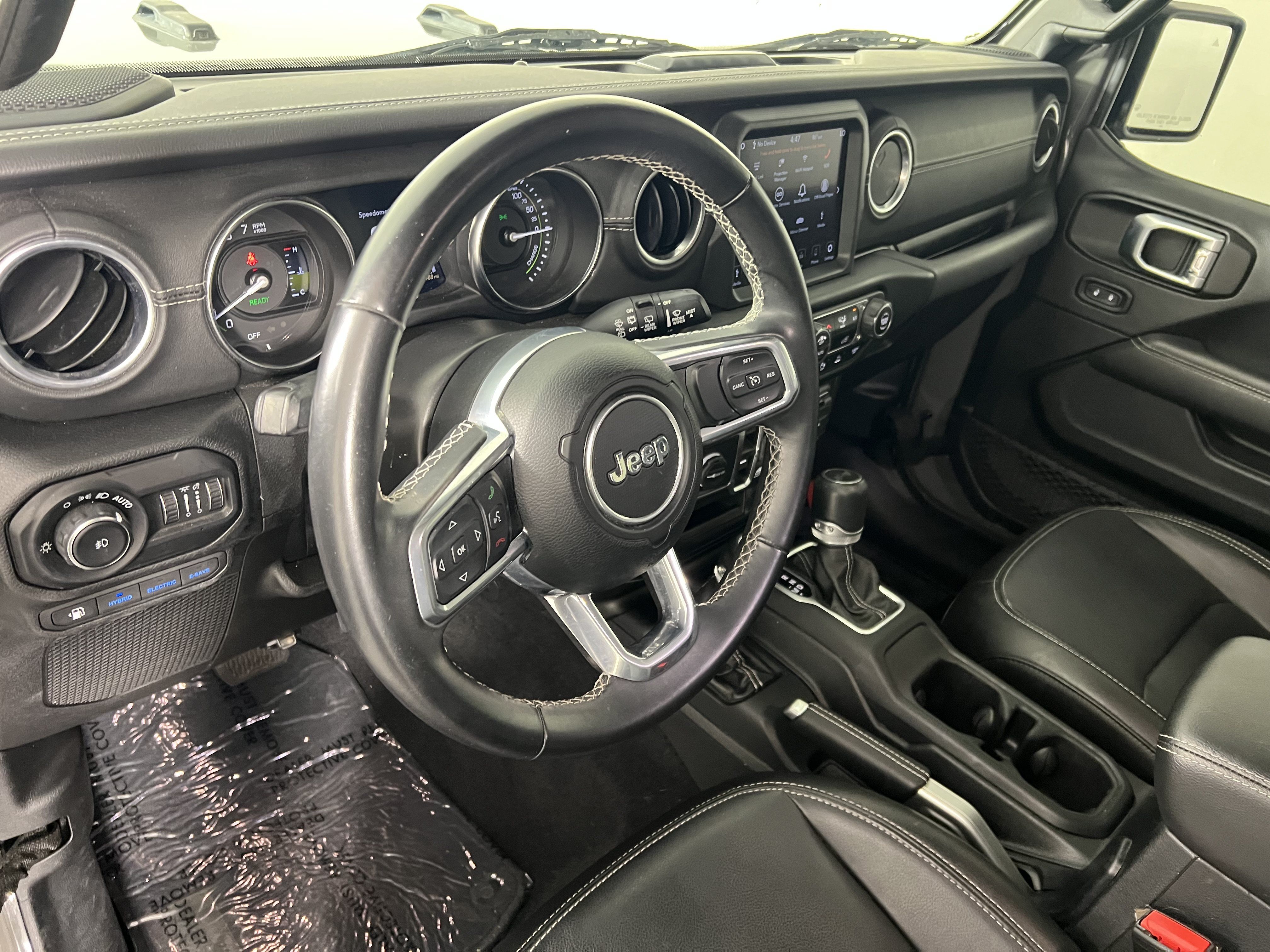 Used 2021 Jeep Wrangler Unlimited Sahara w/ Safety Group AWD/4WD image 17