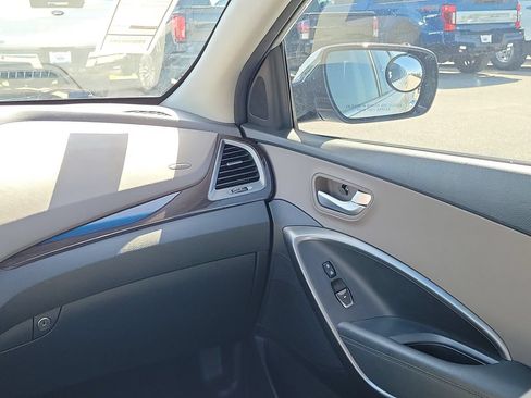 Used 2018 Hyundai Santa Fe Sport FWD image 14
