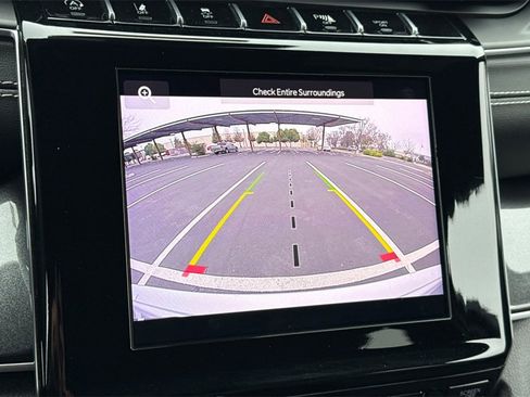 Used 2022 Jeep Grand Cherokee Altitude image 29