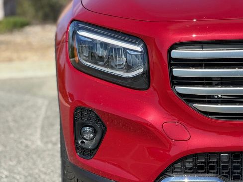 New 2026 Mercedes-Benz GLB 250 image 7