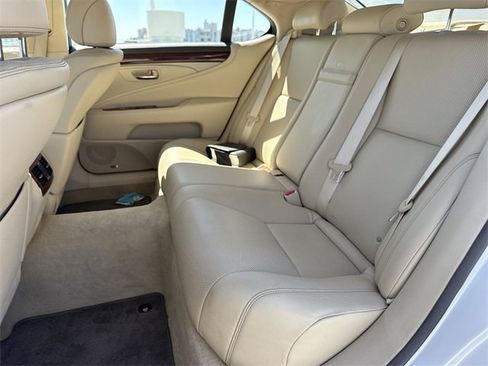 Used 2014 Lexus LS 460 L image 23