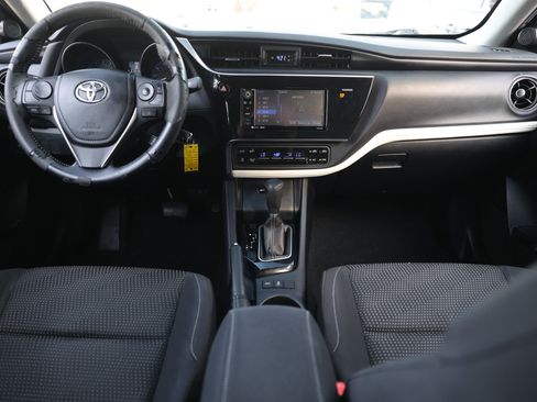 Used 2017 Toyota Corolla iM image 26