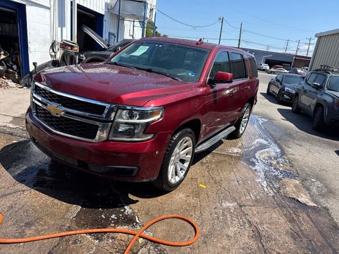 Used 2016 Chevrolet Tahoe 4WD w/ Remote Keyless Entry Package image 3