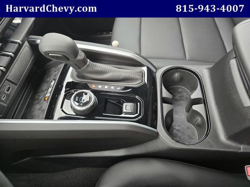 Used 2026 Chevrolet Colorado Trail Boss AWD/4WD image 11