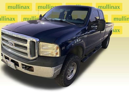 Used 2001 Ford F350 image 2