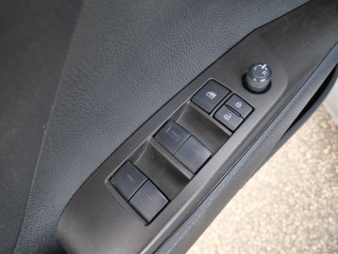 Certified 2023 Toyota Camry SE FWD image 20