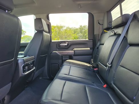Used 2022 Chevrolet Silverado 2500 LTZ w/ LTZ Plus Package AWD/4WD image 16